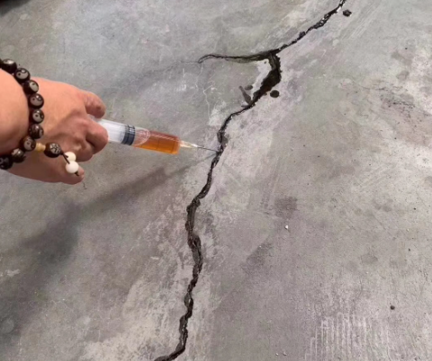 集安混凝土裂缝修补技术详解​